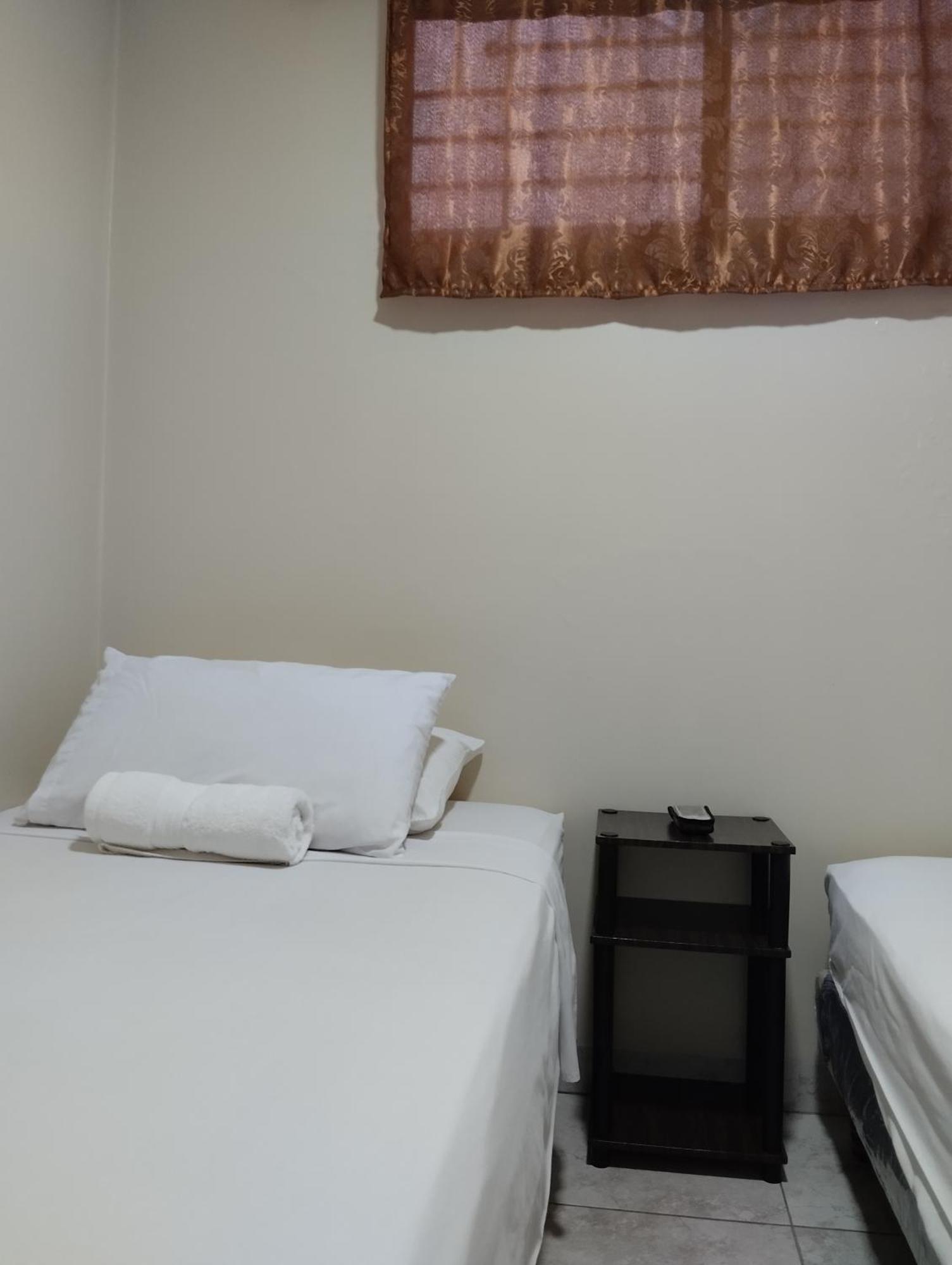 Hotel Jeshua Simmonds Guayaquil Exterior photo